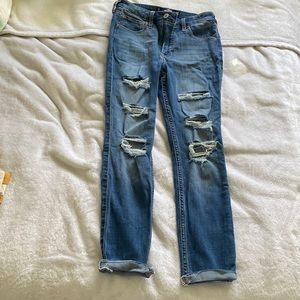 Hollister High rise ripped jeans